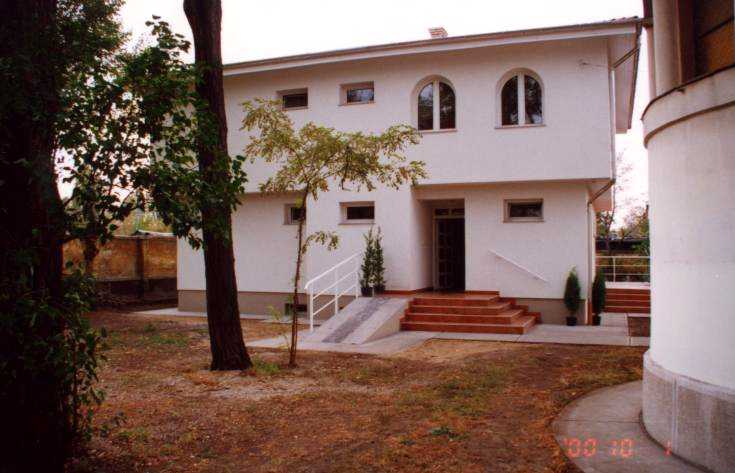 Bud07_New Community House