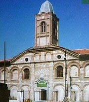 The 125-year-old Bulgarian church St. Georgi opened doors after thorough renovation works. Prime Minister Simeon Saxe-Coburg attended the inauguration ceremony on Sunday. Photo by bTV.